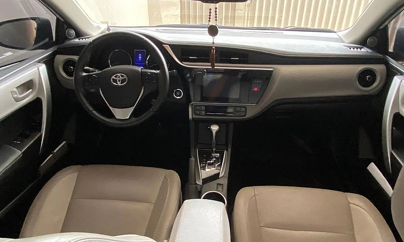 Toyota Corolla Xei 2...