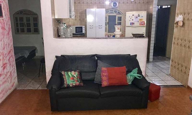 Vende-Se Casa No Bai...
