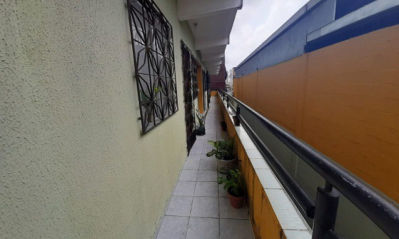 Quitinetes No Jóquei...
