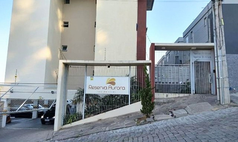 Apartamento Semimobi...