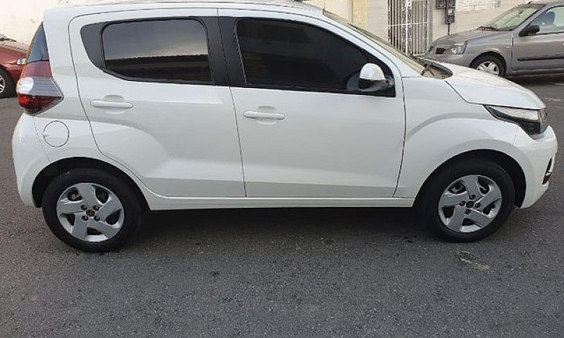 Fiat Mobi...
