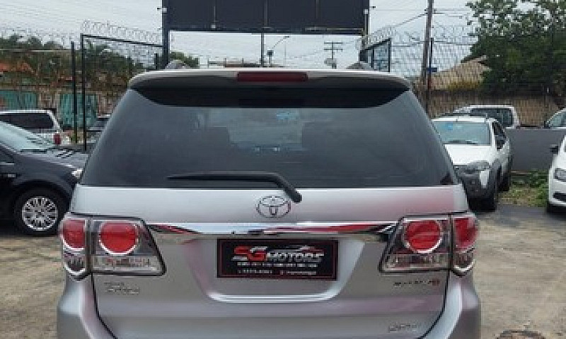 Hilux Sw4...
