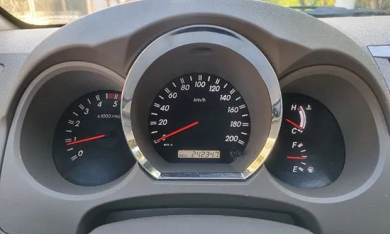 Toyota Sw4 2006 Dies...