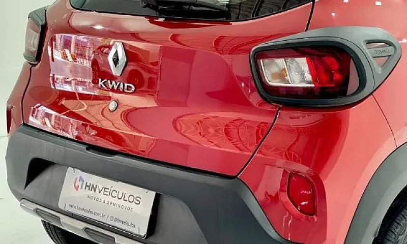 M Kwid Outsider 2023...