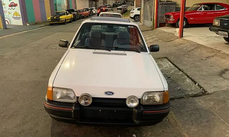 Ford Xr3 1988 Branco...