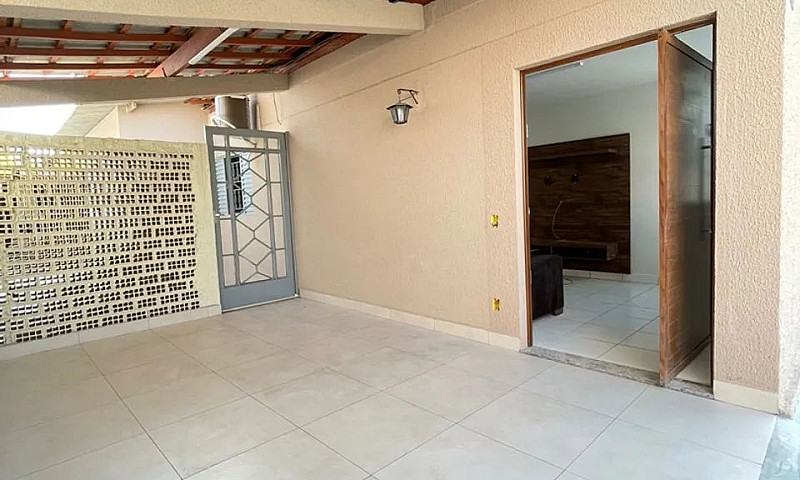 Casa 4/4, 1 Suíte, S...