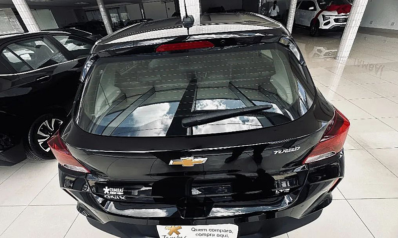 Chevrolet Onix Hatch...