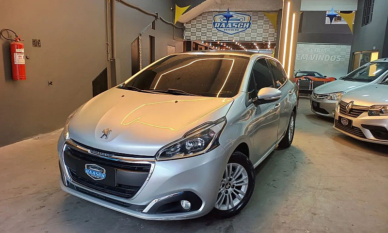 Peugeot 208 Allure 1...