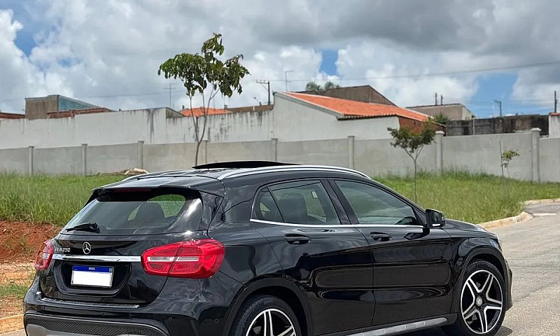 Mercedes-Benz Gla 25...