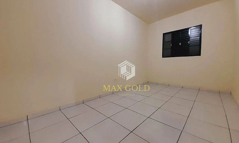 Casa Com 2 Dormitóri...