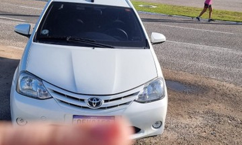 Etios Impecável ...