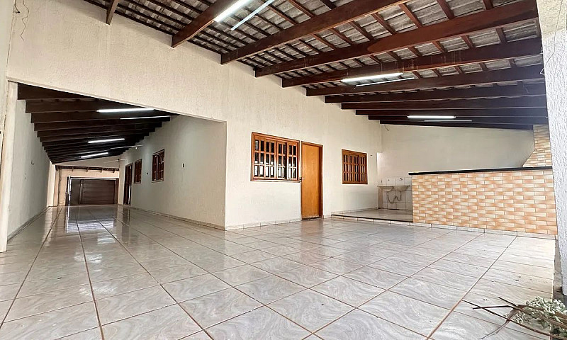 Casa Com 3 Quartos A...