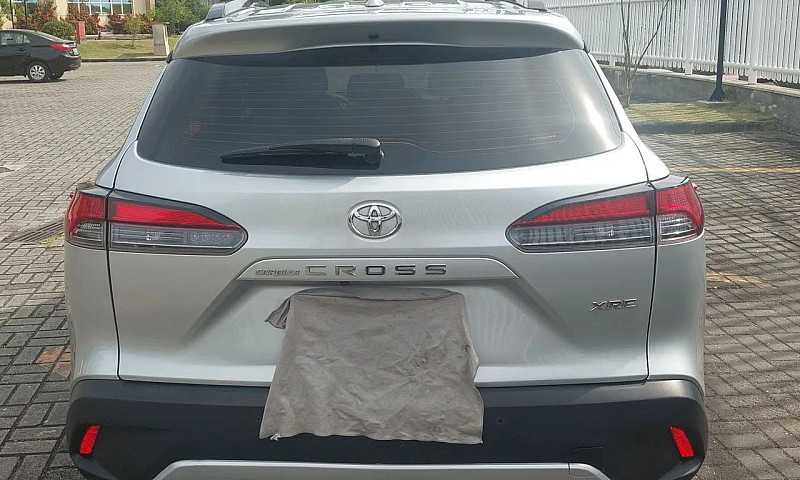 Toyota Corolla Cross...