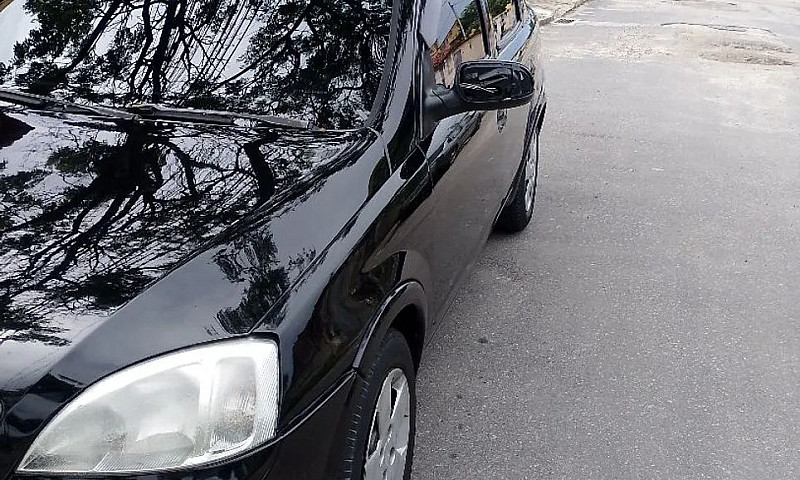 Chevrolet Corsa Sed....