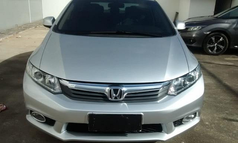 Honda Civic 2014 1.8...