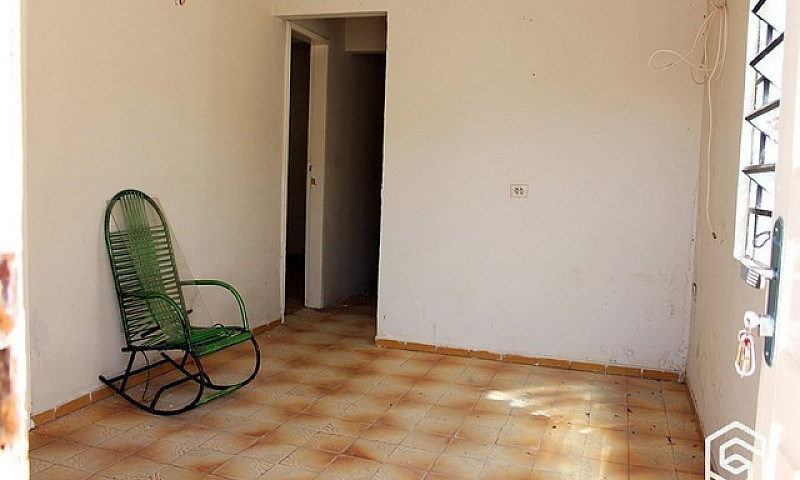 (2482) Casa Residenc...