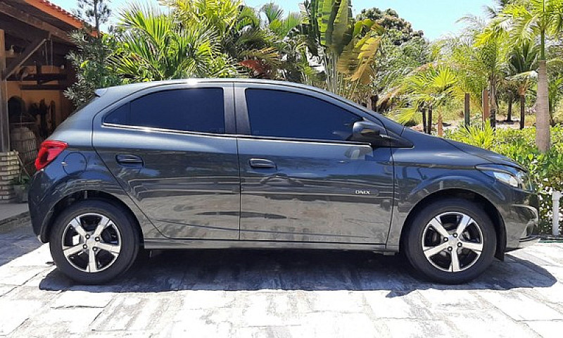 Onix Ltz 1.4 8V Flex...