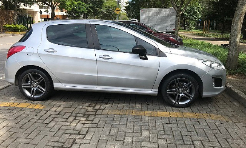 Peugeot 308 Allure 2...