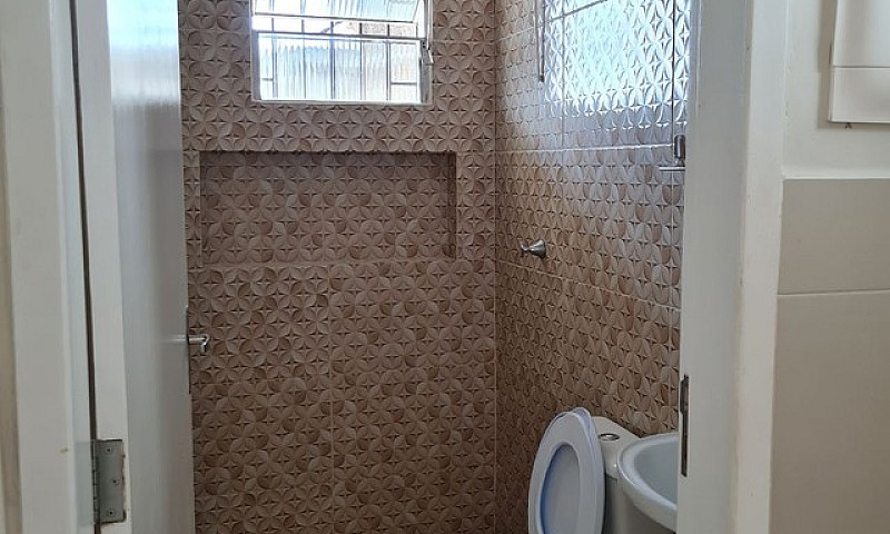 Casa Com Dois Quarto...
