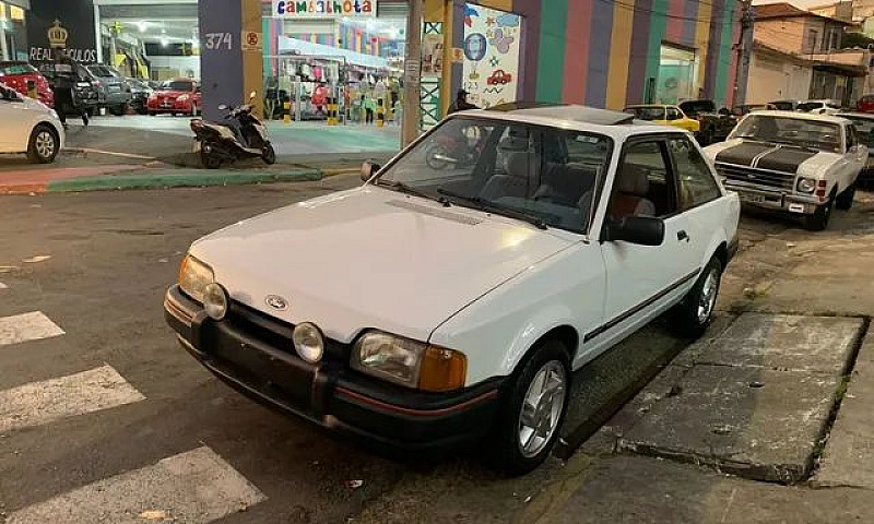 Ford Xr3 1988 Branco...