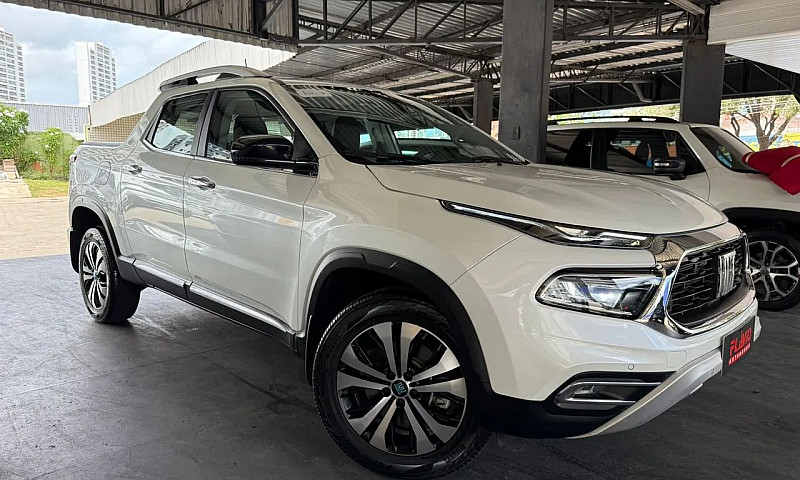 Fiat Toro Volcano 2....