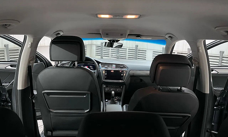 Volkswagen Tiguan Al...