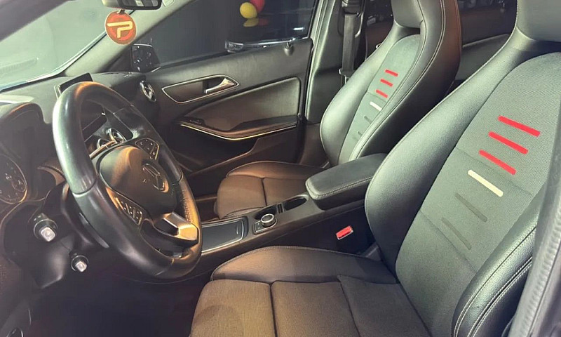Mercedes-Benz A-200 ...