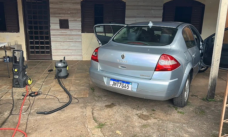 Renault Megane Sedan...