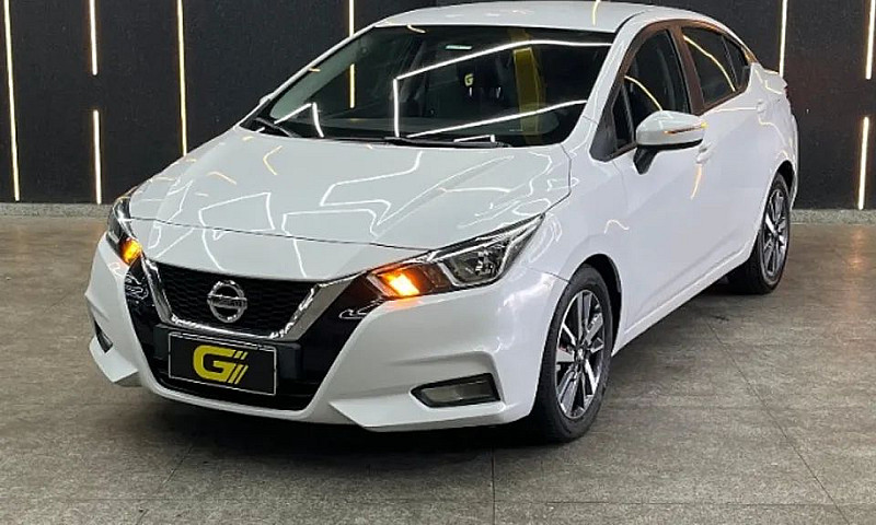Nissan Versa Advance...