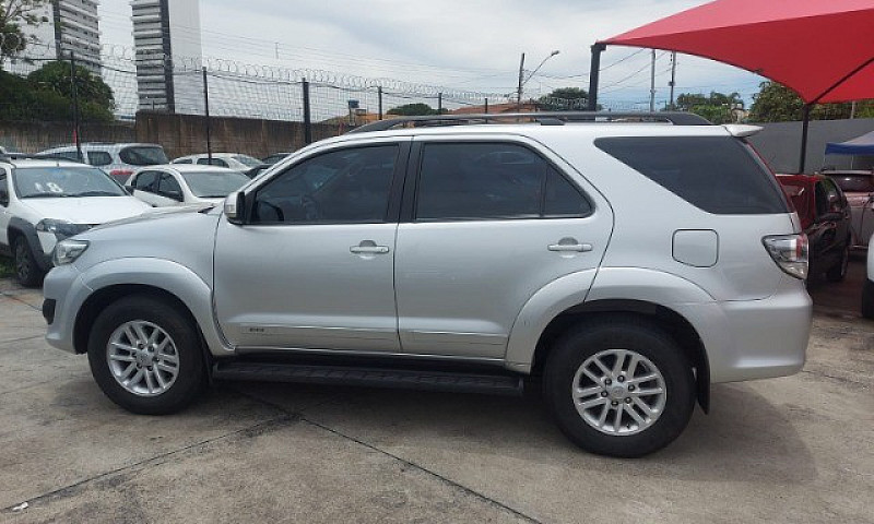 Hilux Sw4...