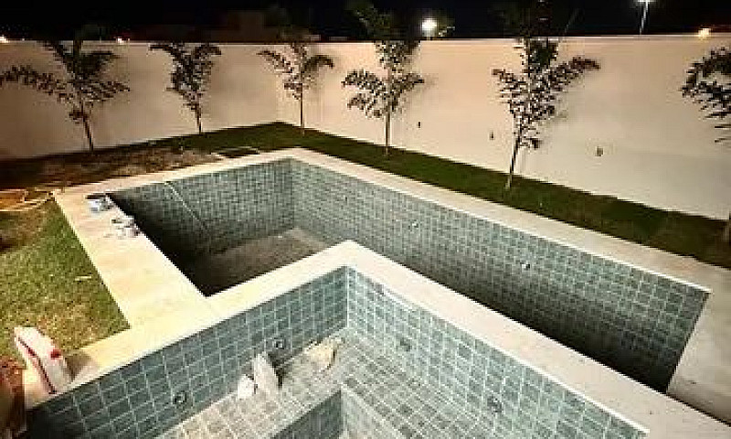 Casa Nova Com Mobíli...