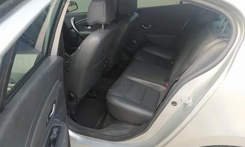 Renault Fluence Dyn....