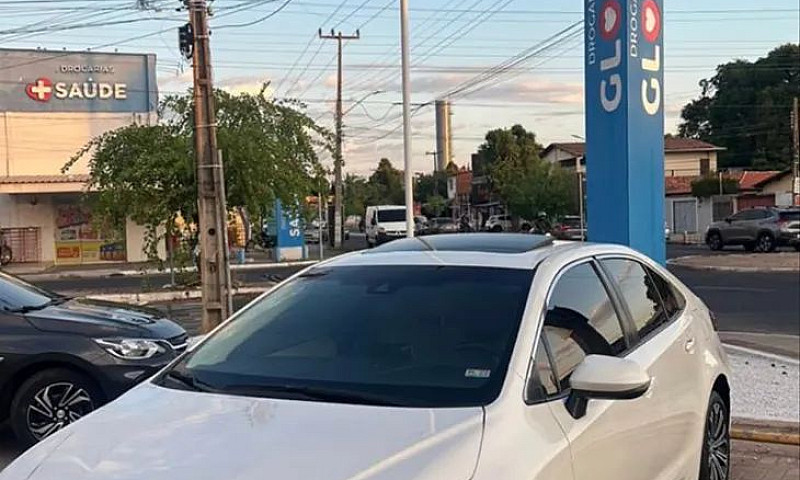 Toyota Corolla Altis...