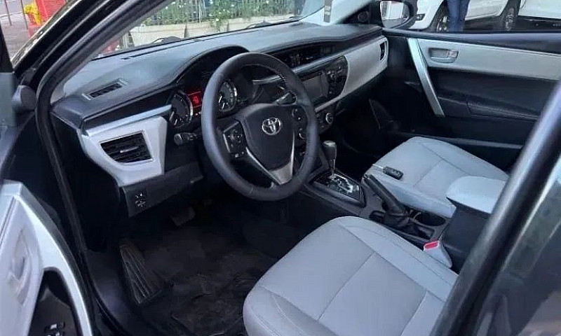 Toyota Corolla Xei 2...