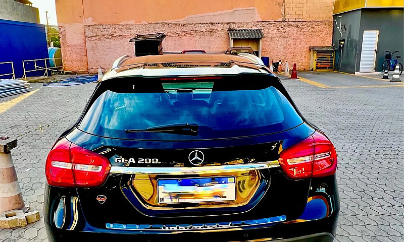 Mercedes-Benz Gla 20...