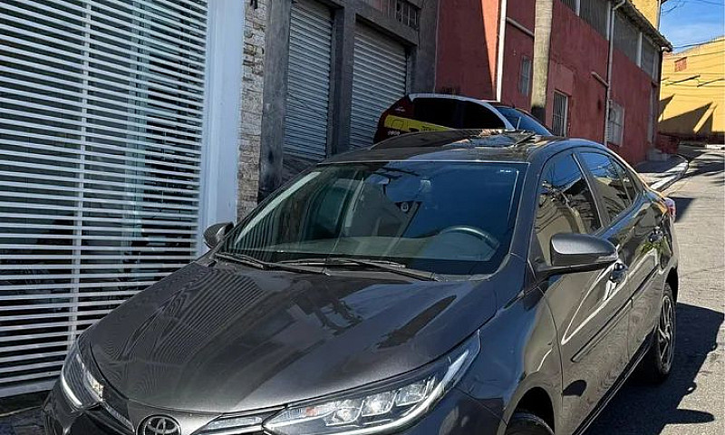 Toyota Yaris Xls Sed...