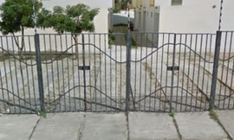 Casa Condomínio Fech...