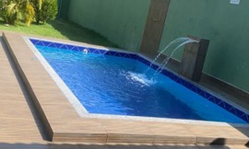 Aluga-Se Casa Para E...