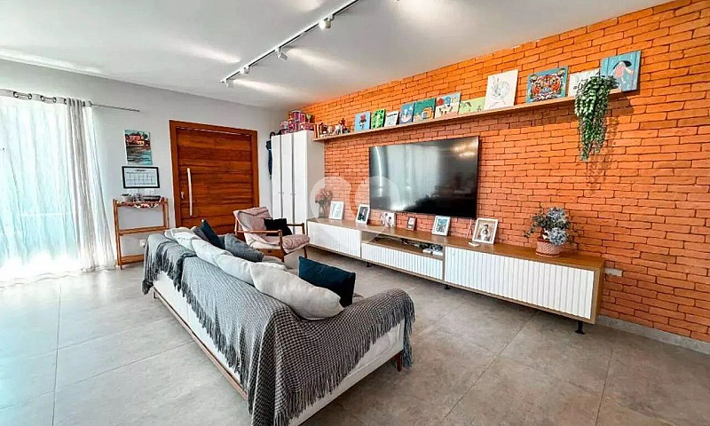 Alugo Casa Condomíni...