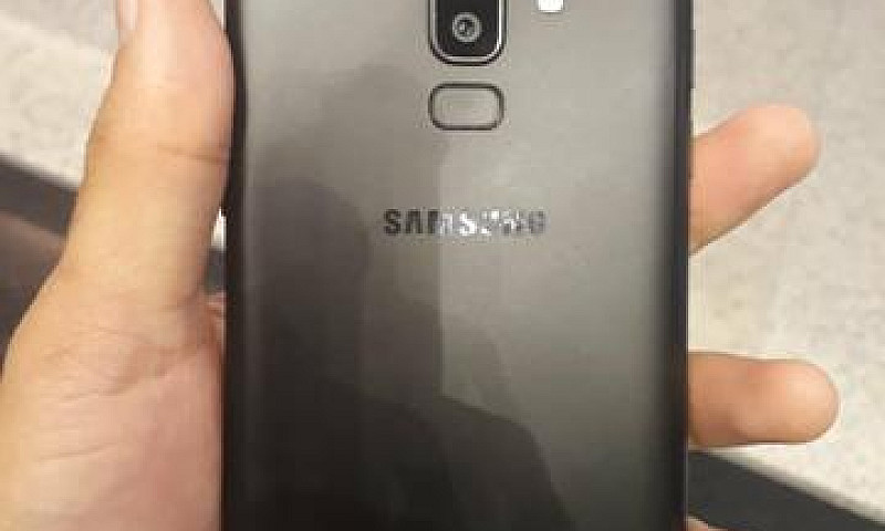 Samsung J8...