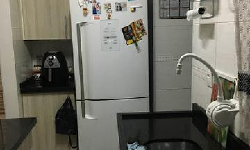 Apartamento Com Móve...