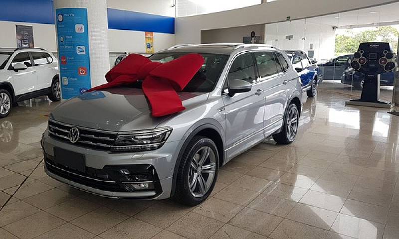 Tiguan Allspace R-Li...