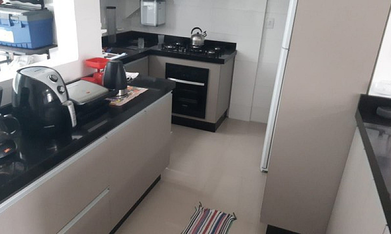 Aluga-Se Apartamento...