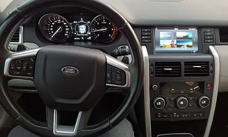 Land Rover Discovery...