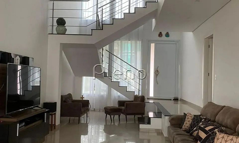 Sobrado À Venda Em C...