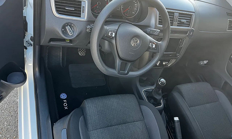 Volkswagen Fox Conne...