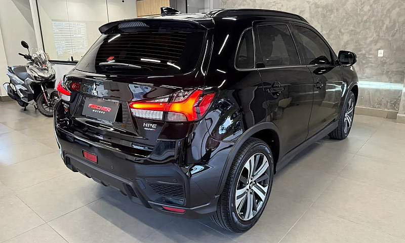 Mitsubishi Outlander...