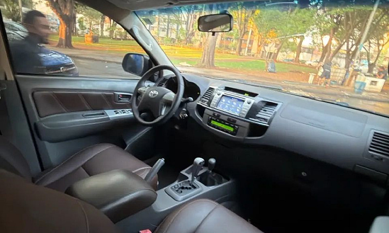 Toyota Hilux Cd Srv ...