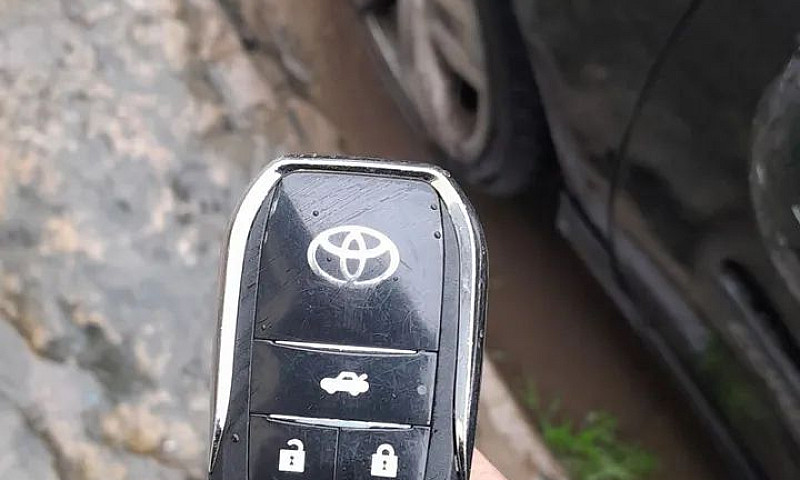 Toyota Corolla Gli 1...