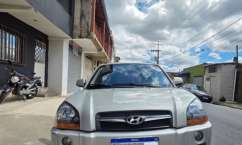 Hyundai Tucson 2.0 1...